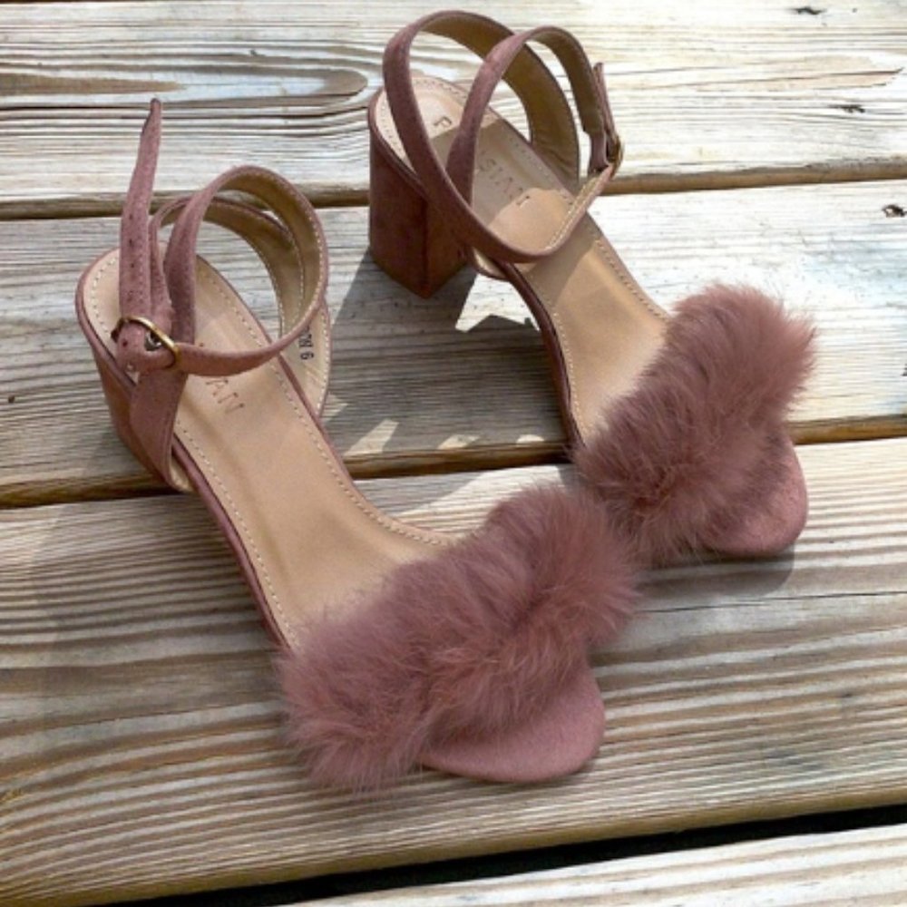 NEW- Parisian "Veron" Light Pink Fluffy Heels/Sandals Size 6
